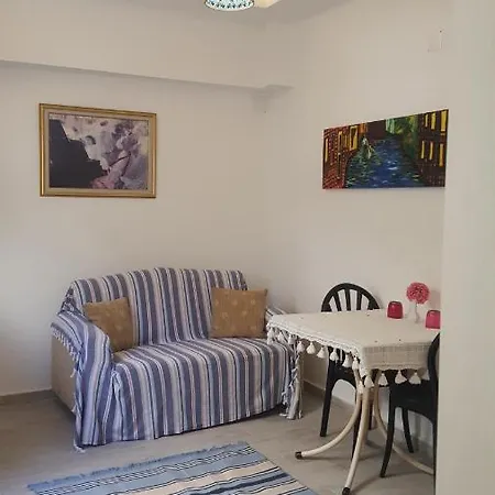 Suna Sahil Evi * Marmaris